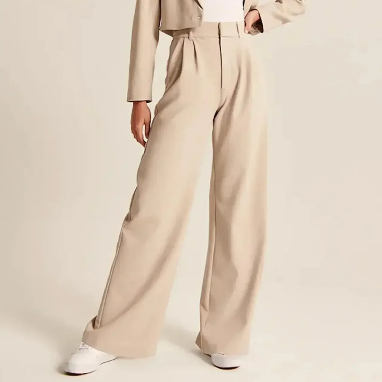 Pantalón tailored Lucia para mujer con ajuste elegante y tejido suave