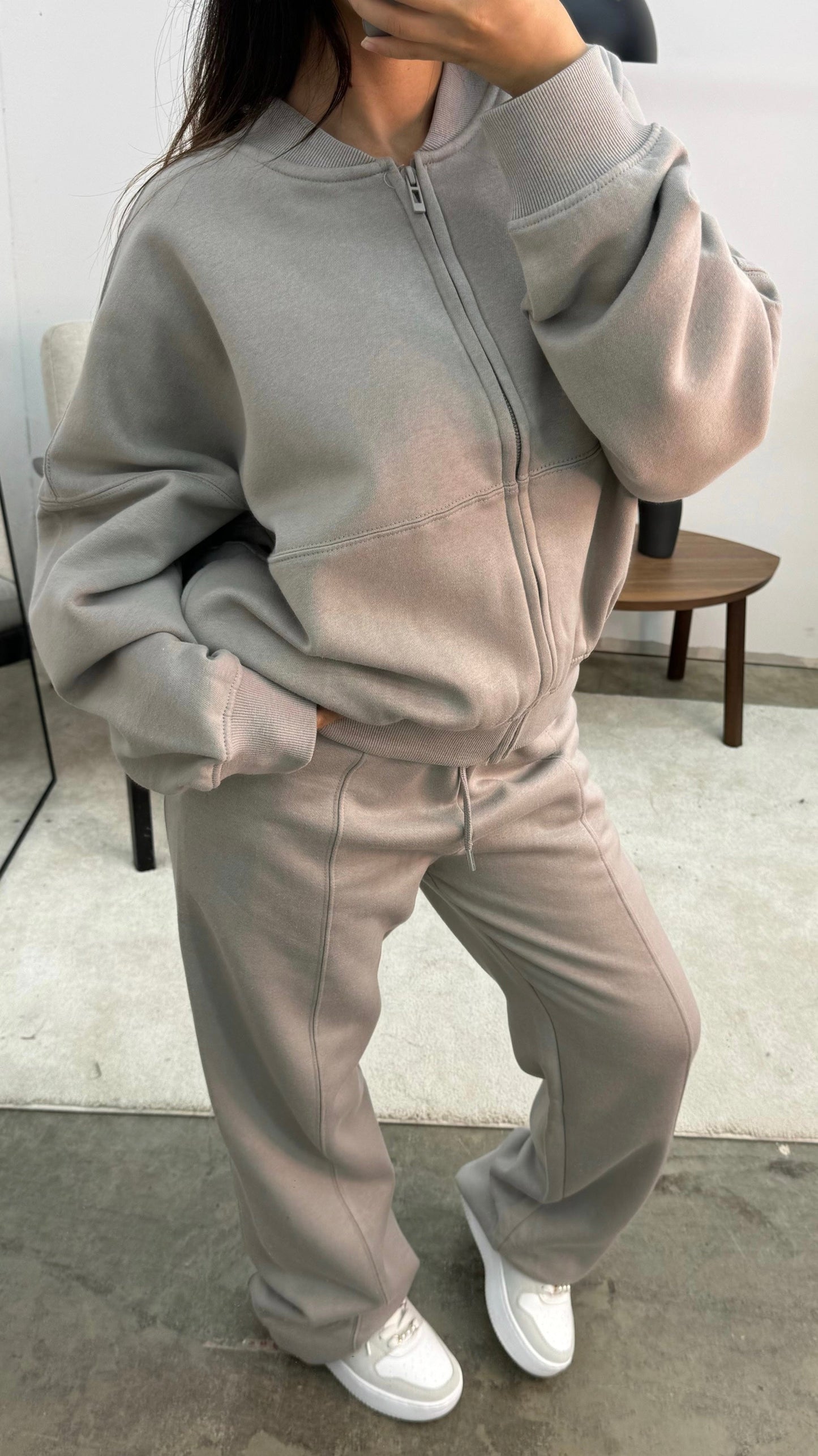 Comfortabel joggingpak dames, zachte ademende stof, minimalistisch design