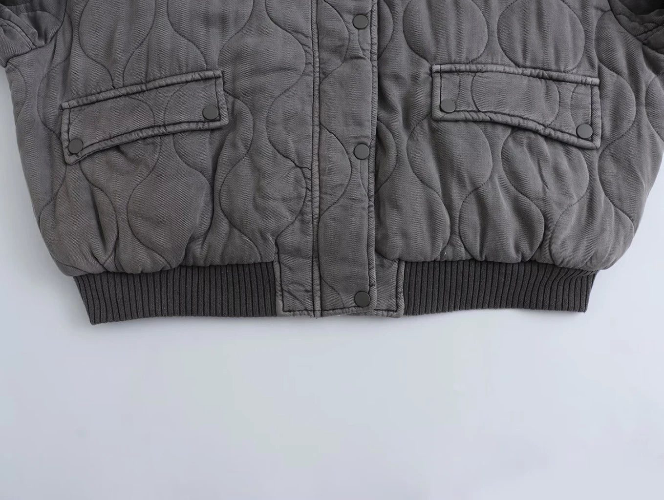 Bomberjas Cómoda – Diseño Clásico y Estilizado para Mujer – Confort y Estilo Moderno