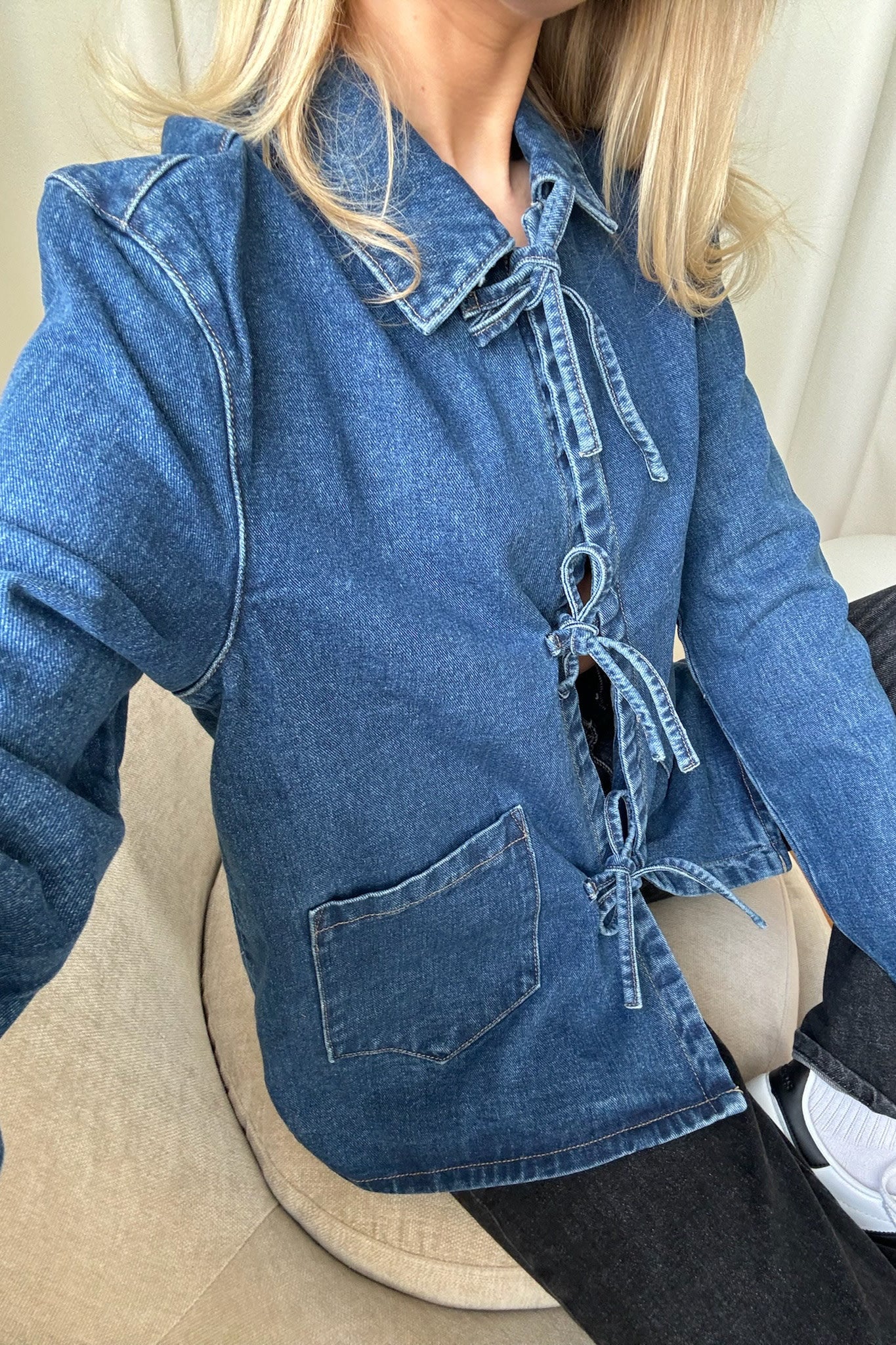 Chaqueta de denim mujer Raya, clásica y estilizada