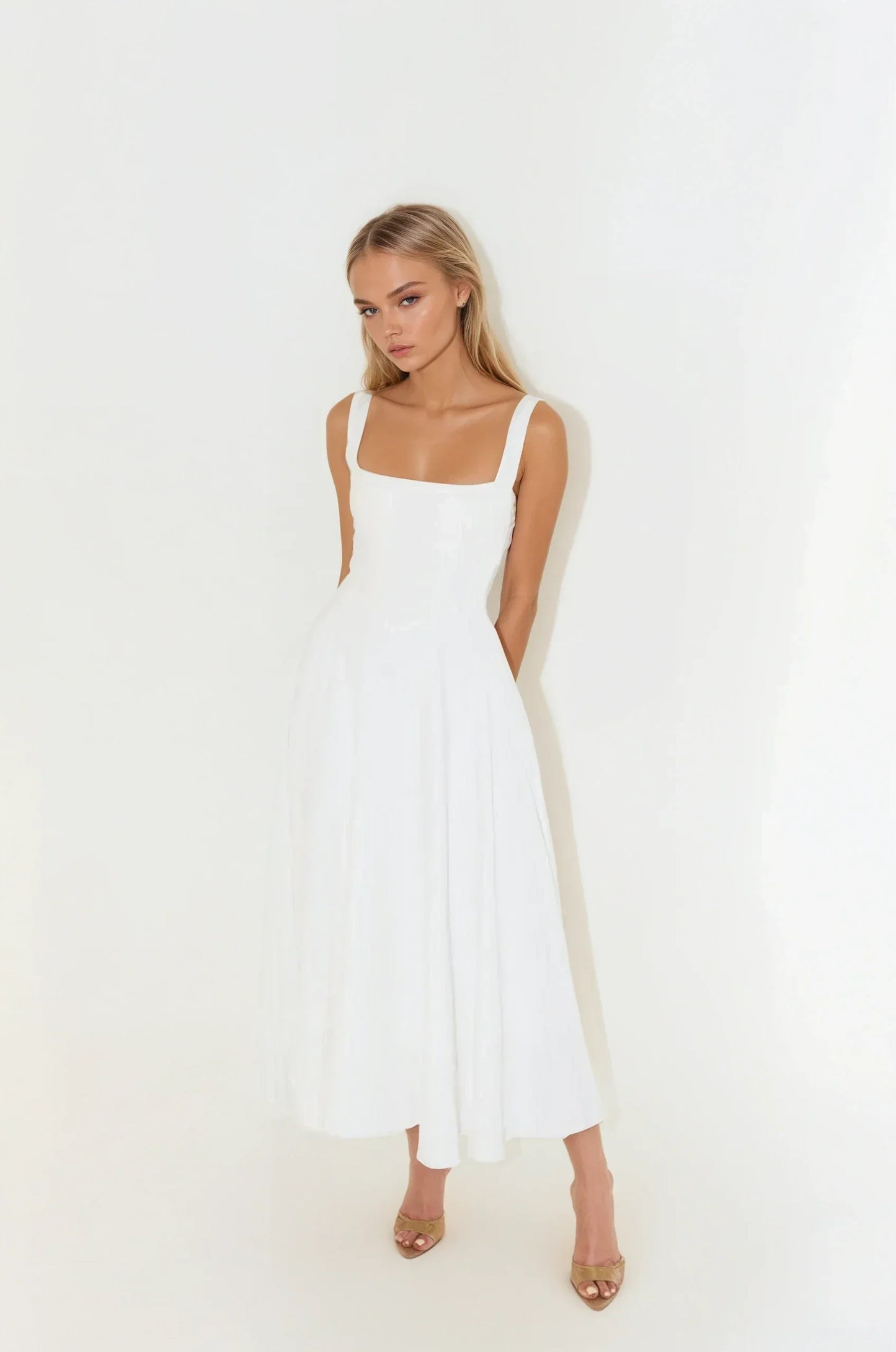Vestido Largo con Tirantes Ajustables – Frescura y Estilo Natural – Mina