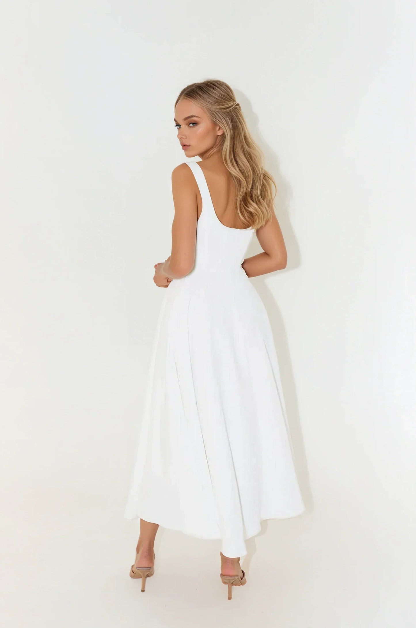 Vestido Largo con Tirantes Ajustables – Frescura y Estilo Natural – Mina
