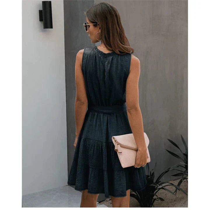 Chique Ibiza vestido azul oscuro Bella con detalles de encaje para ocasiones especiales