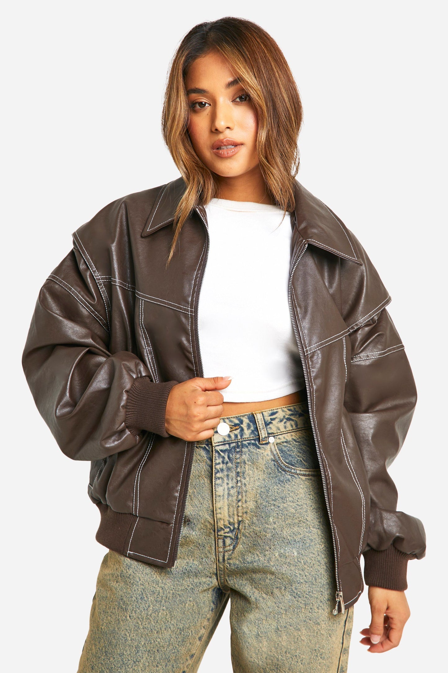 Cuero Bomber Jacket Mujer con Mangas 7/8 y Cuello Clásico