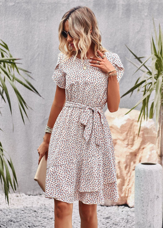 Vestido boho corto blanco Moana con estampado negro elegante para verano