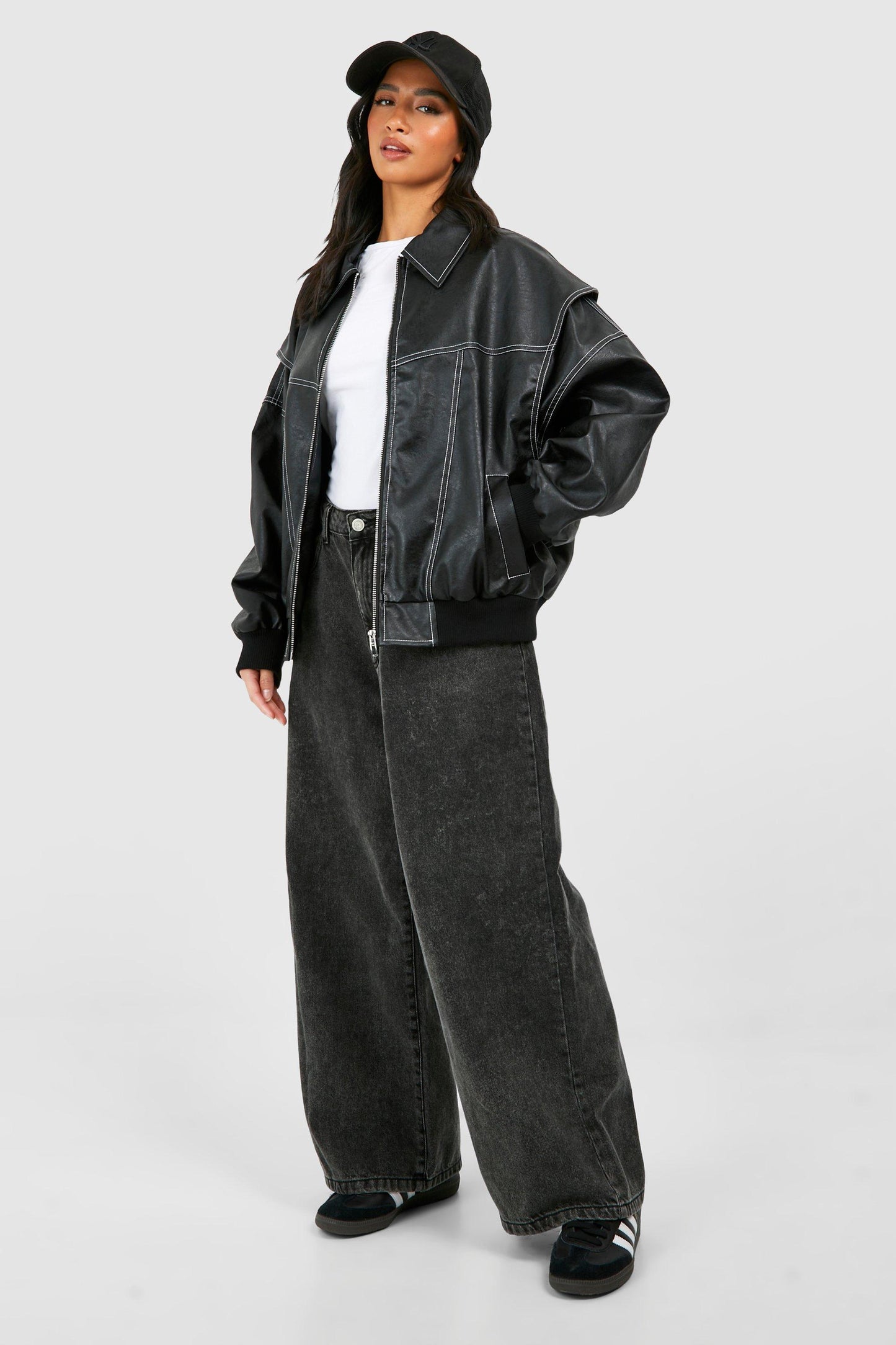 Cuero Bomber Jacket Mujer con Mangas 7/8 y Cuello Clásico