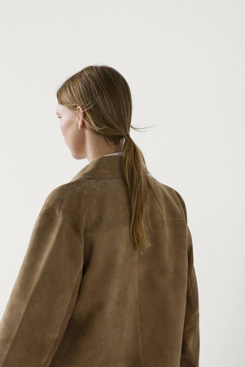Chaqueta de Piel Suede Mujer con Corte Recto y Detalles de Botones
