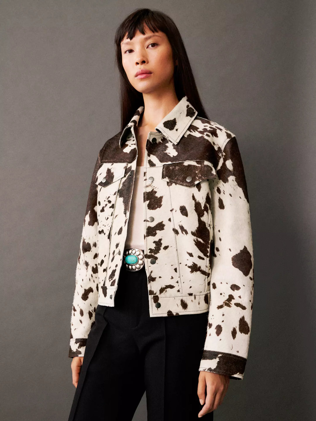 Chaqueta Estampada Mujer con Diseño de Vaca y Patrones de Animales