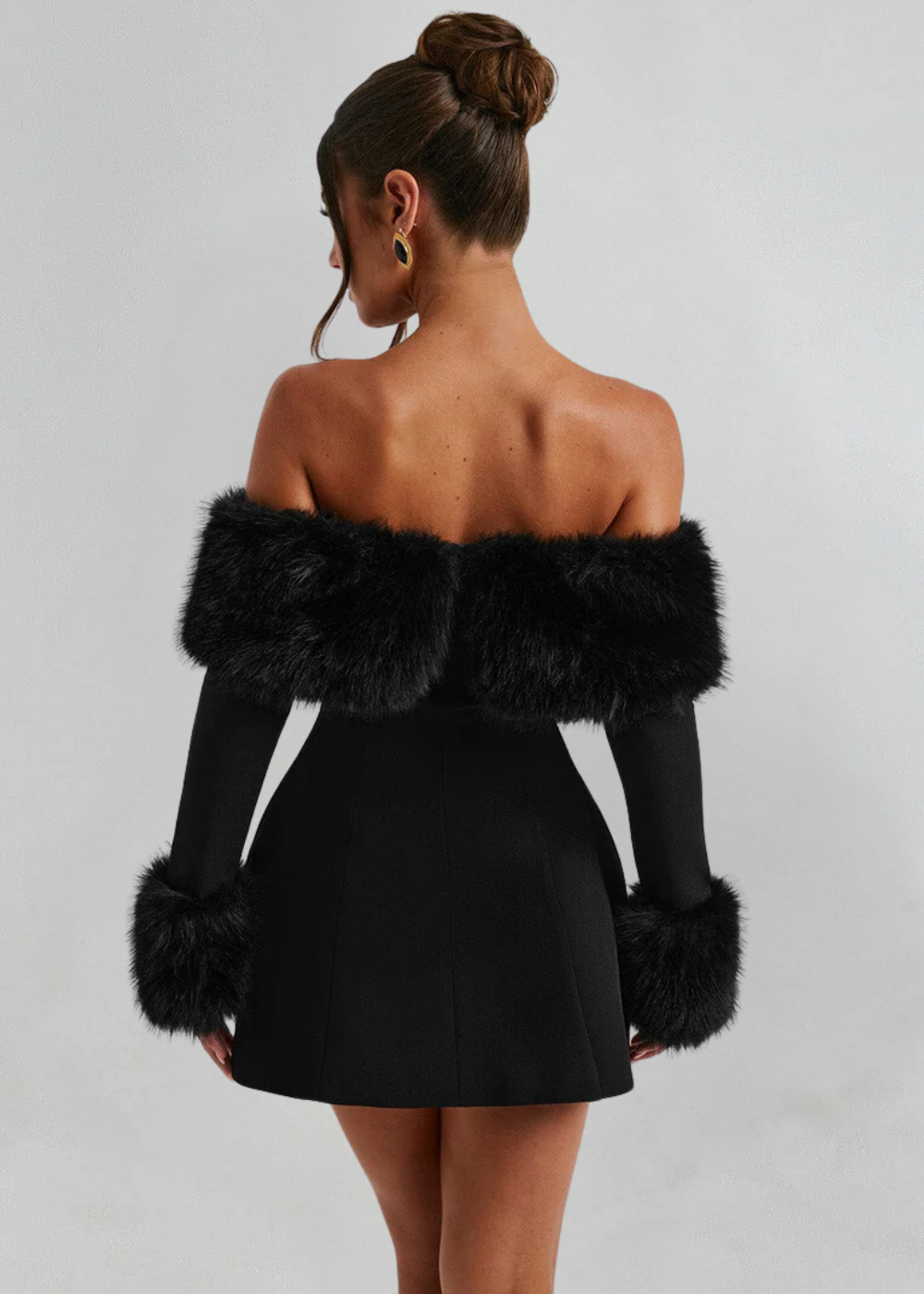 Vestido Off-Shoulder Mujer – Mangas de Piel Elegantes – Serena Mini Dress