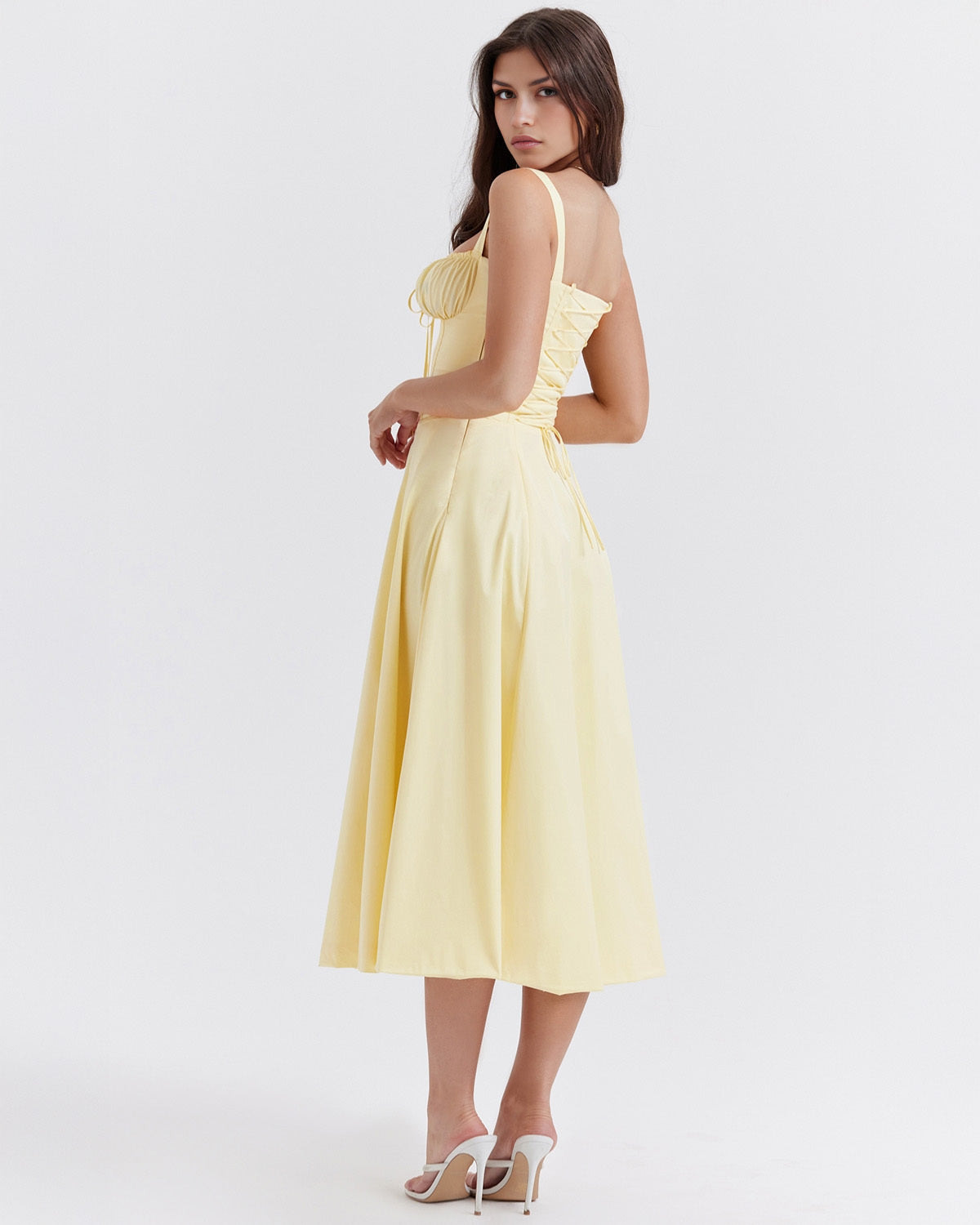 Vestido Mini con Escote Cruzado – Encanto y Estilo Femenino – Aurora