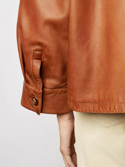 Chaqueta de Cuero Mujer con Corte Recto y Detalles de Botones