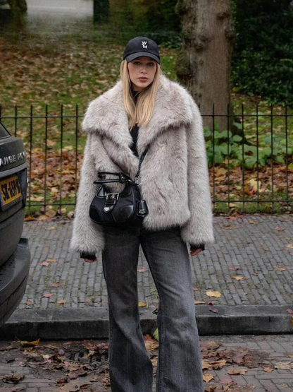 Abrigo oversize Livia para mujer con forro de piel sintética, elegante y cálido para invierno