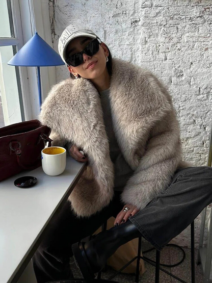 Abrigo oversize Livia para mujer con forro de piel sintética, elegante y cálido para invierno