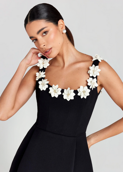 Alyssa vestido mini con bordado floral elegante para mujer
