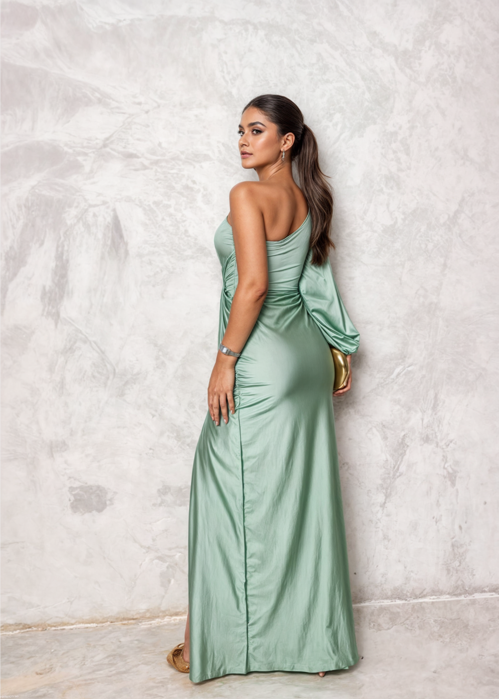 Vestido de noche Abigail elegante off-shoulder con abertura lateral