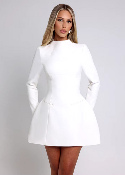 Vestido Mini Sin Espalda – Diseño Atrevido y Elegante – Gianna Backless Mini Dress