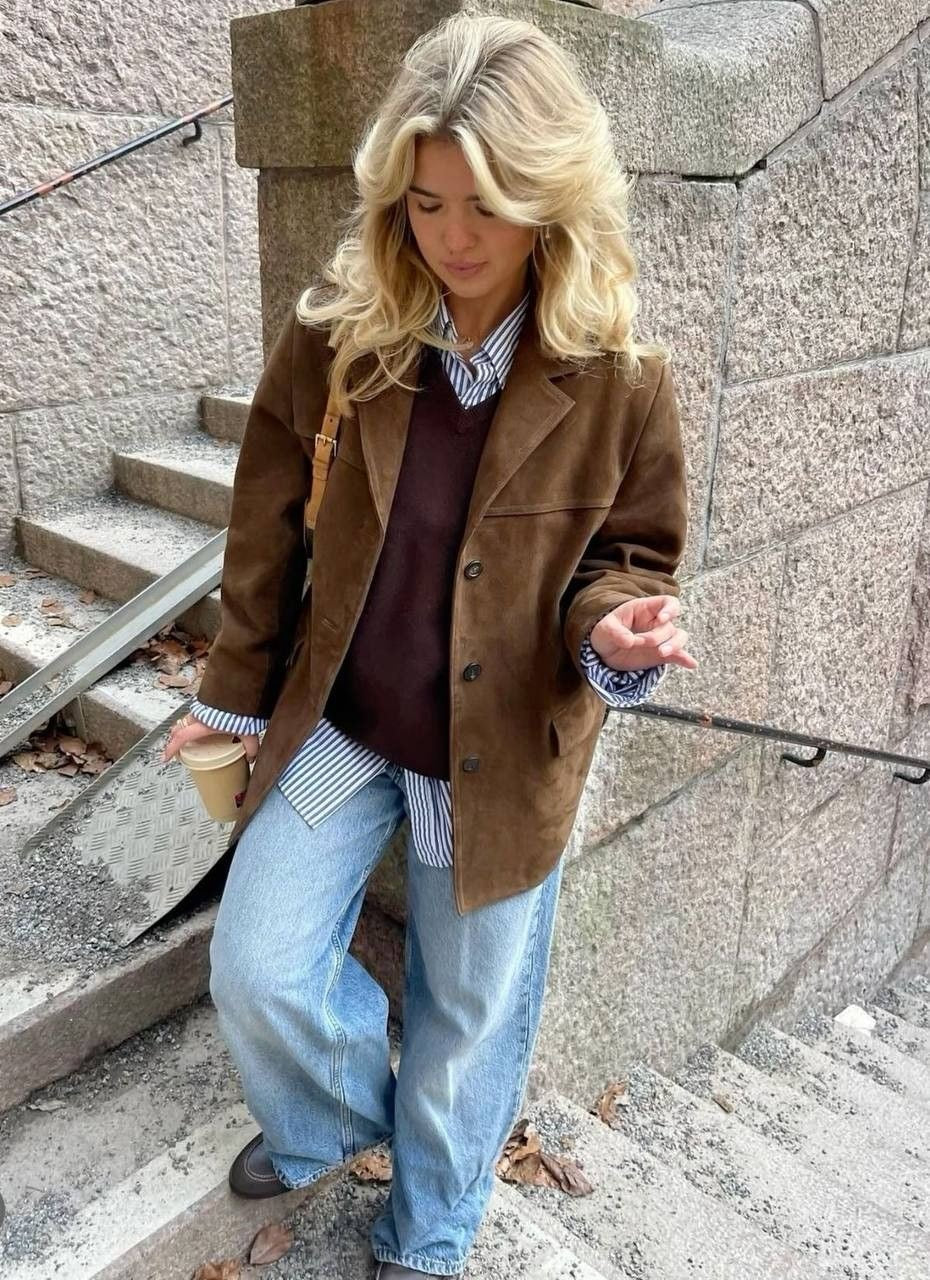 Chaqueta de Cuero Suede – Diseño Elegante y Atemporal para Mujer – Lujo y Estilo en un Solo Look