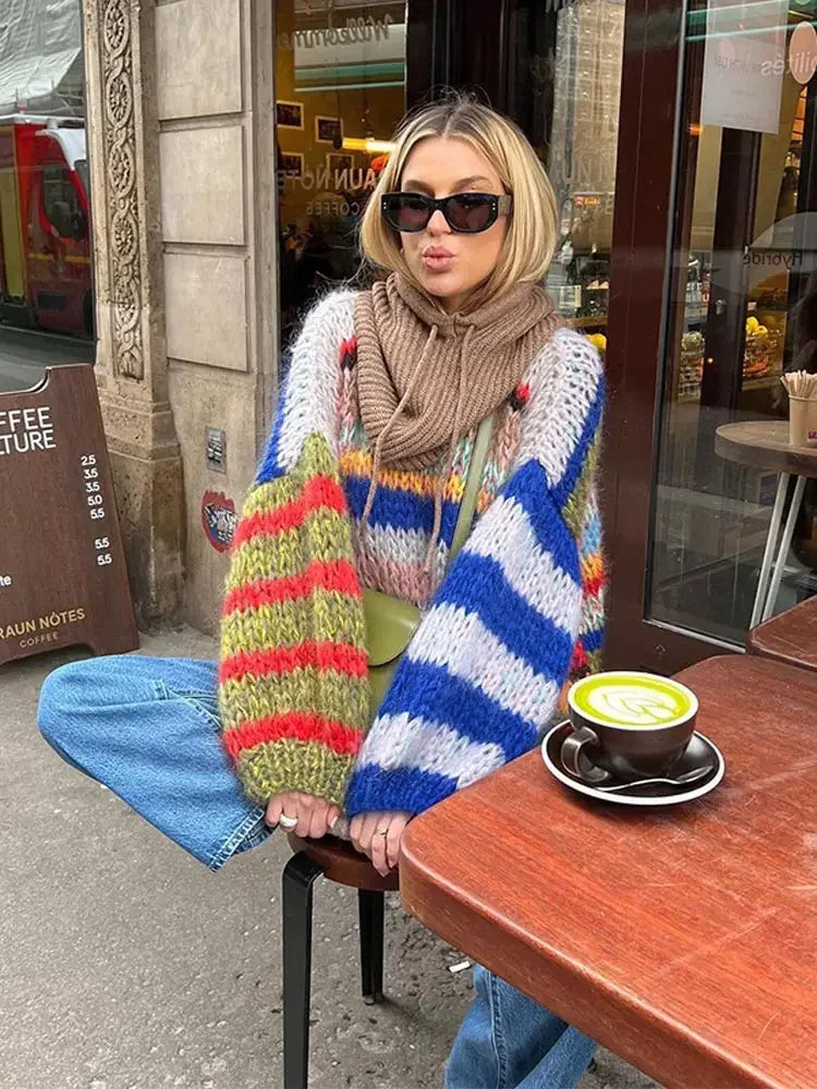 Suéter de punto colorido Costanza para mujer con diseño oversize y patrón vibrante
