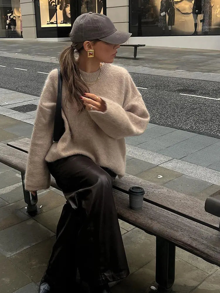 Suéter de mohair elegante para mujer, cálido y suave, disponible en Sofia Barcelona