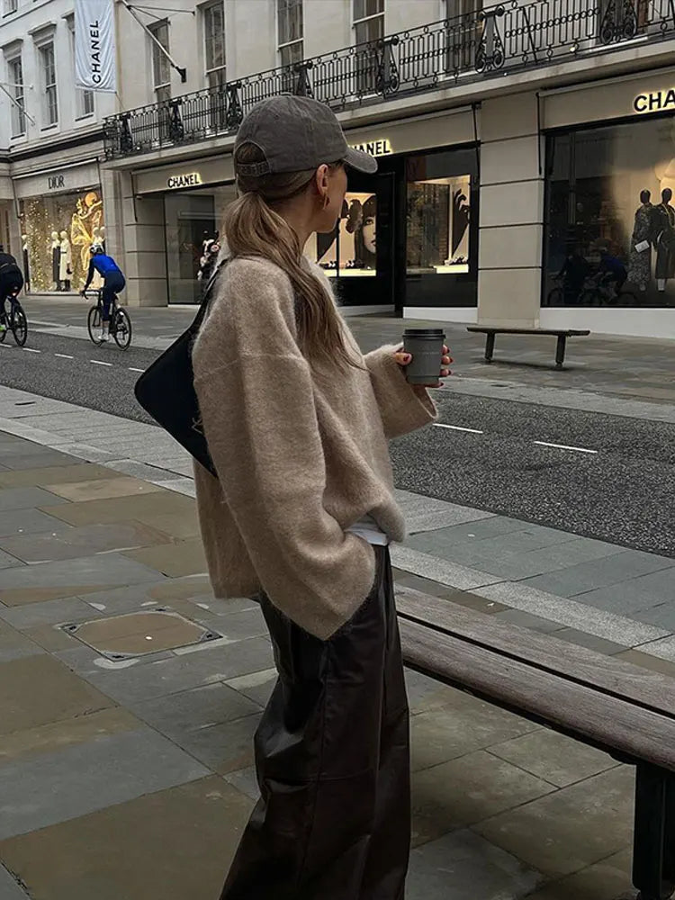 Suéter de mohair elegante para mujer, cálido y suave, disponible en Sofia Barcelona