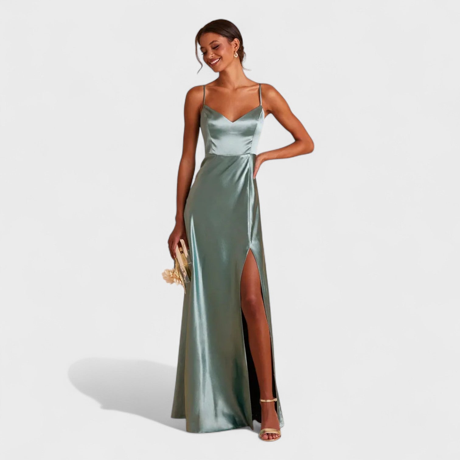 Vestido largo Lucía satinado con abertura lateral y silueta fluida