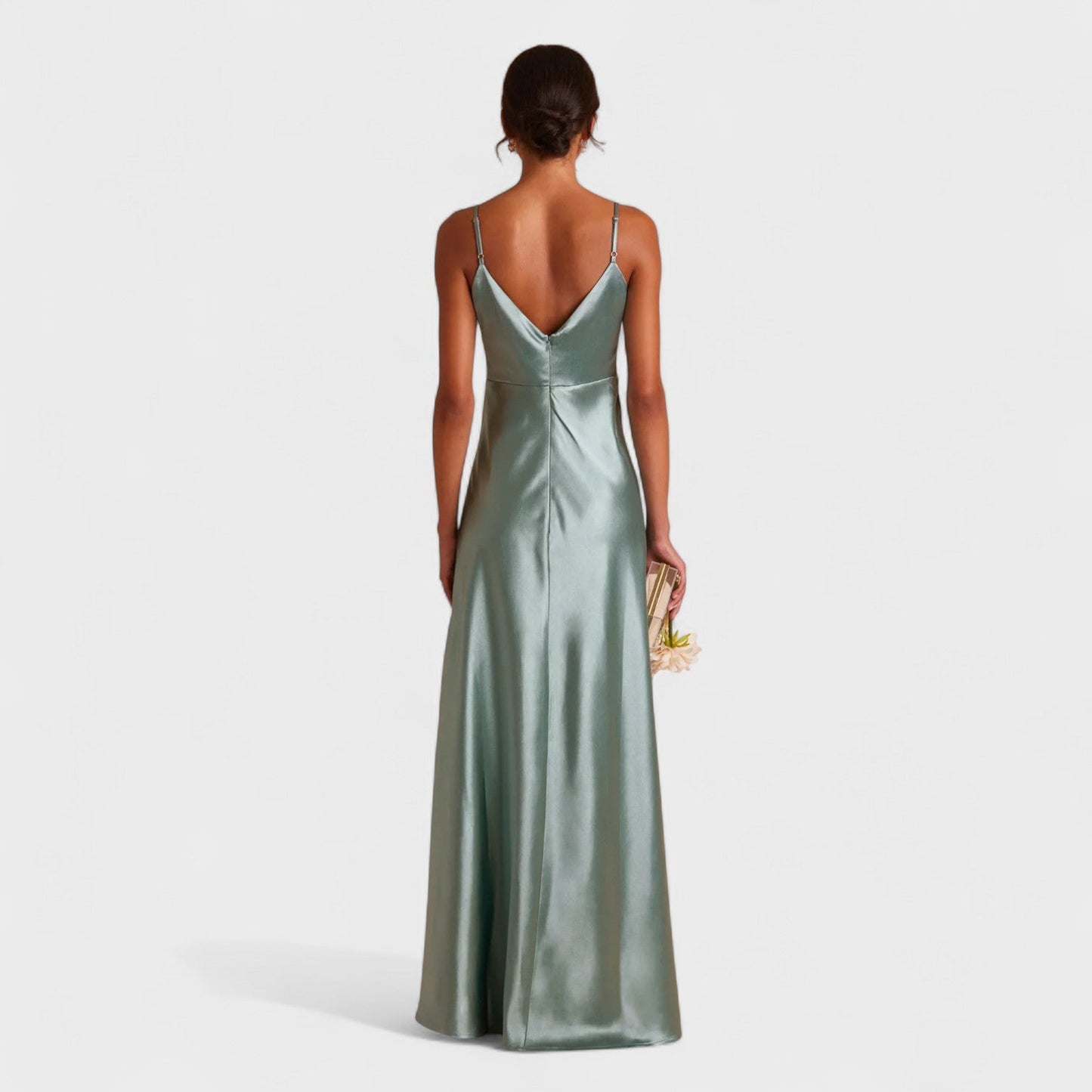 Vestido largo Lucía satinado con abertura lateral y silueta fluida