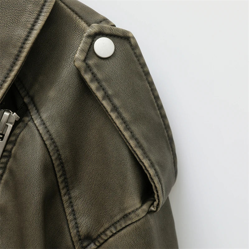 Chaqueta de cuero corta Melissa para mujer elegante