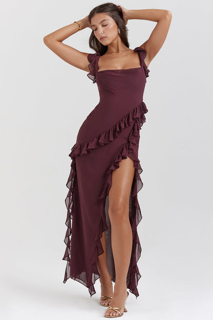 Vestido elegante Gabriella para mujer con split alto y detalles de ruches
