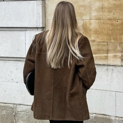 Chaqueta de Cuero Suede – Diseño Elegante y Atemporal para Mujer – Lujo y Estilo en un Solo Look