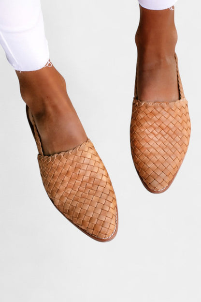 Isadora Bailarinas Tejidas a Mano con Punta Refinada y Diseño Slingback