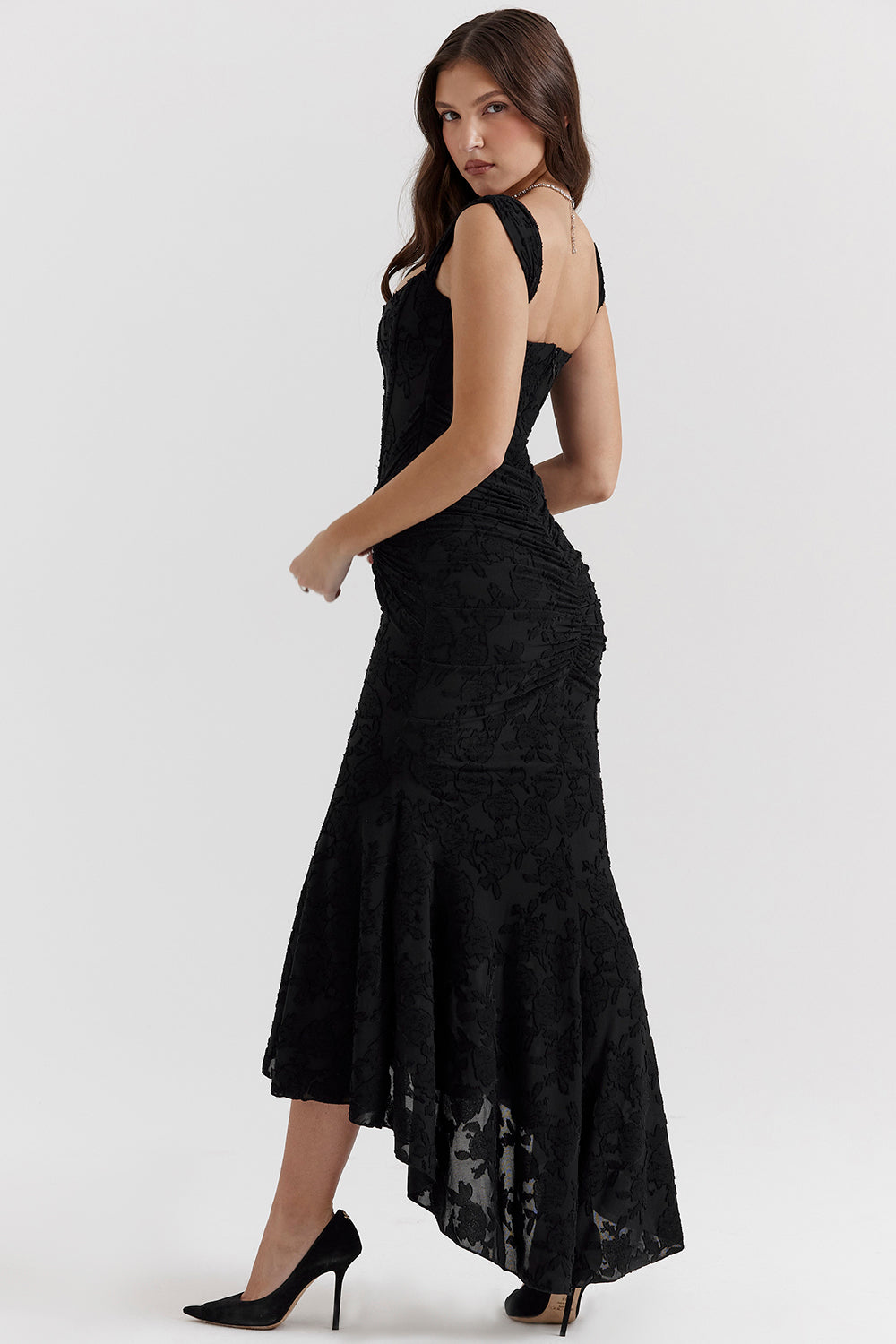 Vestido Chic Mujer – Cintura Ajustada y Caída Fluida – Sofisticación Natural Zoey