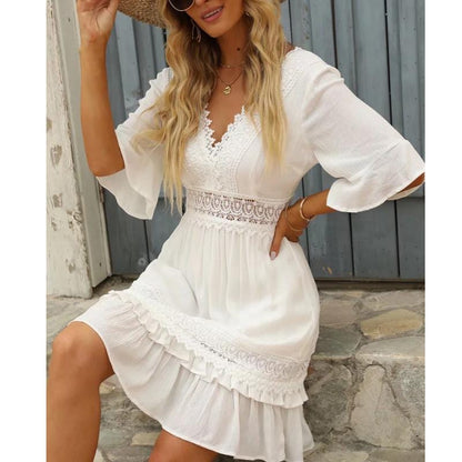 Vestido de playa blanco Linde con encaje y falda acampanada