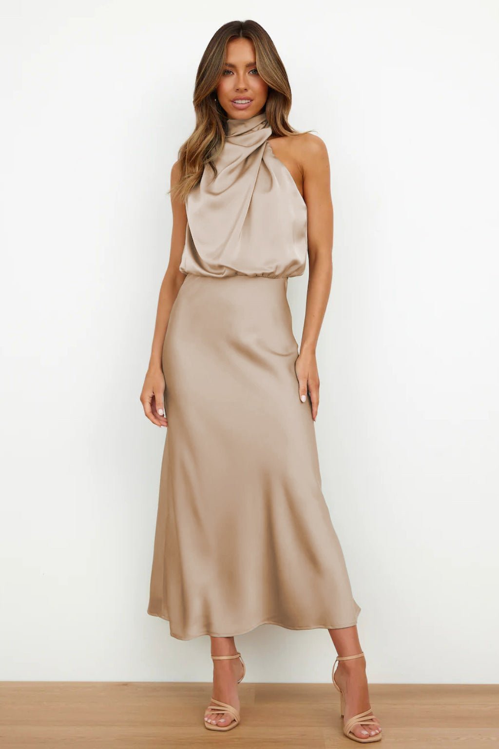 Vestido largo Vero con detalle fruncido y tejido ligero para mujer
