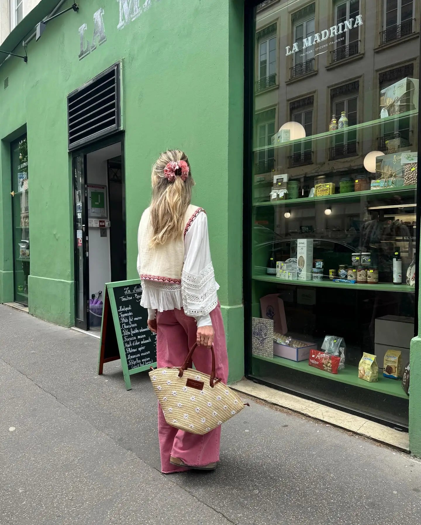 Gilet bordado con flores para mujer, elegante y sofisticado